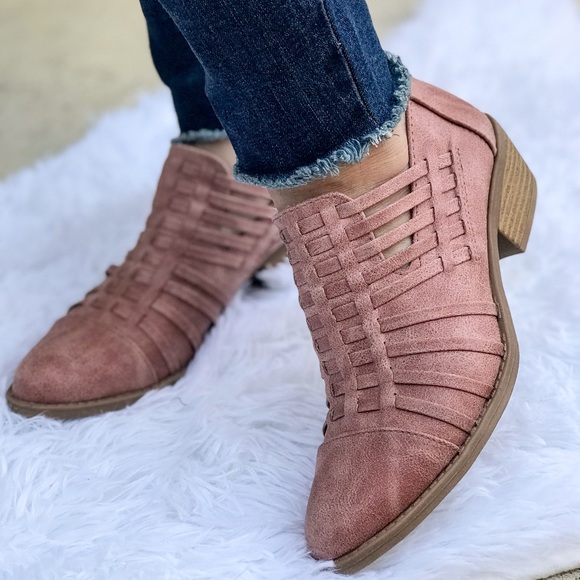 The SYDNEY Mauve Booties - Picture 2 of 5